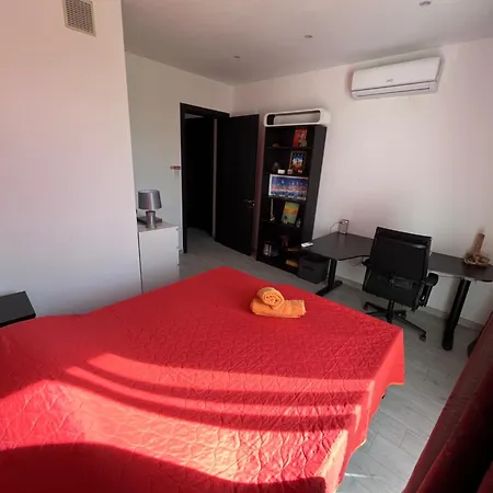 Apartment White Lotus, Modern Large-terraced Penthouse In Marsascala Marsaskala