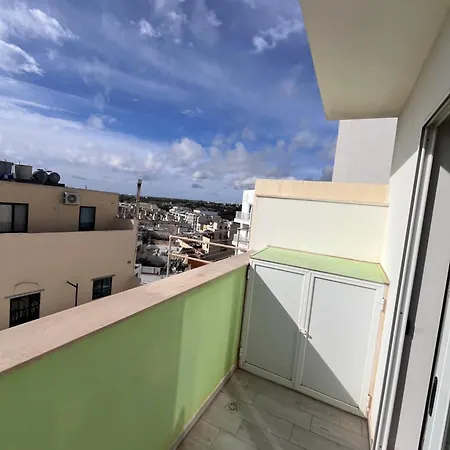 White Lotus, Modern Large-terraced Penthouse In Marsascala *